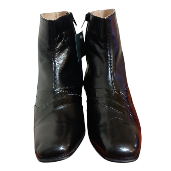 Monticatini Black Leather Ankle Boots  Women\'s Block Heel Booties size 10.5 main image 4